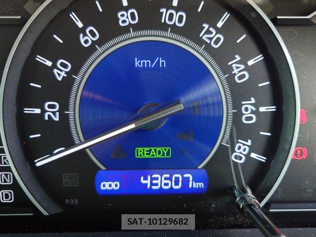 Toyota VOXY HYBRID 2018-06 6547396-13