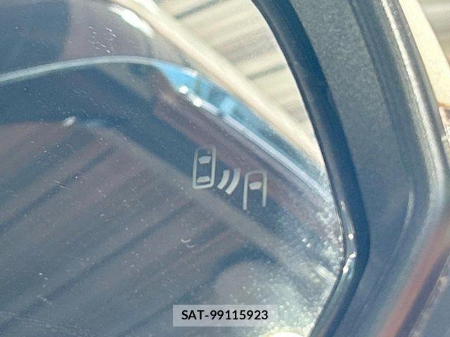 Toyota VOXY HYBRID 2022-11 6615628-4