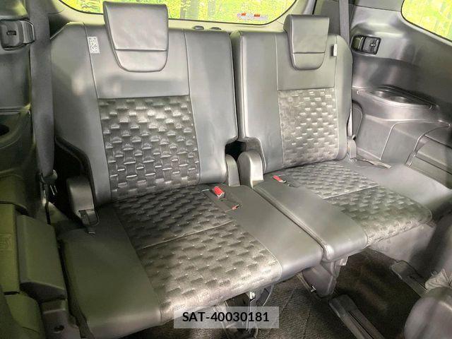 Toyota VOXY HYBRID 2023-06 6615639-8