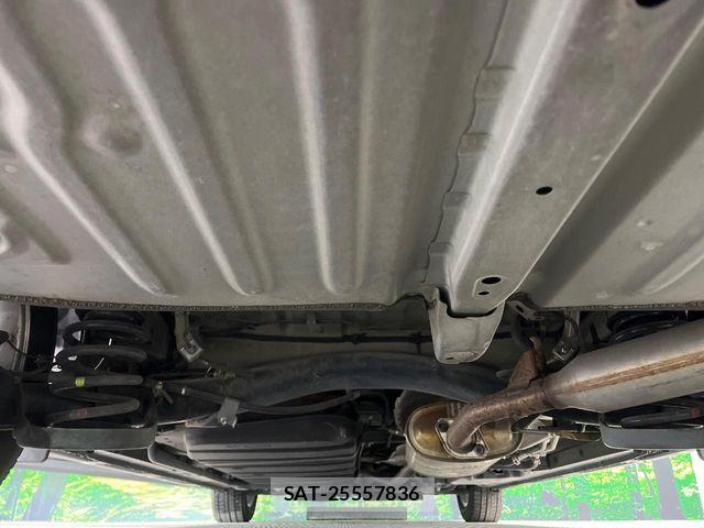 Toyota VOXY HYBRID 2018-03 6615658-19