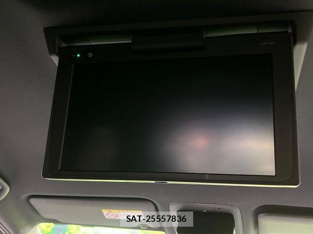Toyota VOXY HYBRID 2018-03 6615658-2