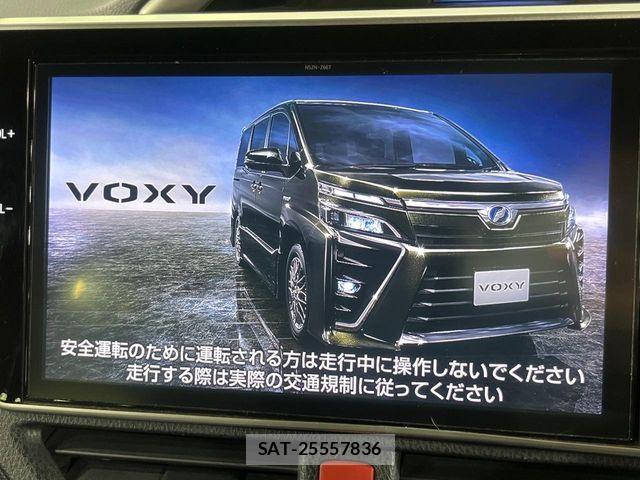 Toyota VOXY HYBRID 2018-03 6615658-5