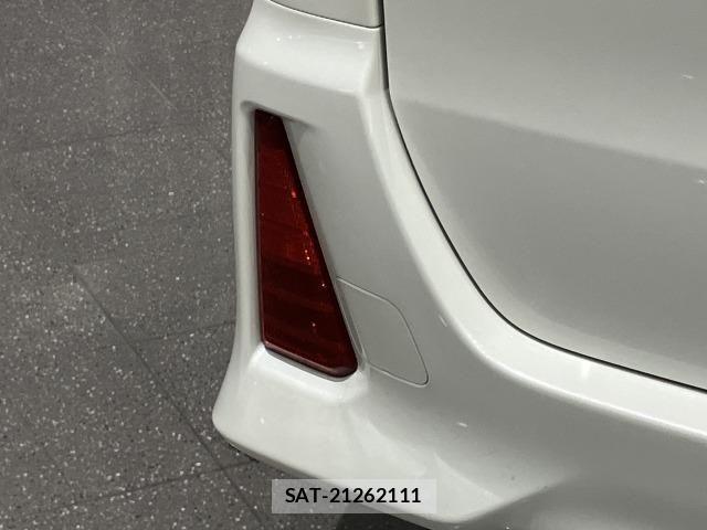 Toyota VOXY HYBRID 2021-07 6615651-27