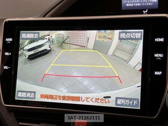 Toyota VOXY HYBRID 2021-07 6615651-3