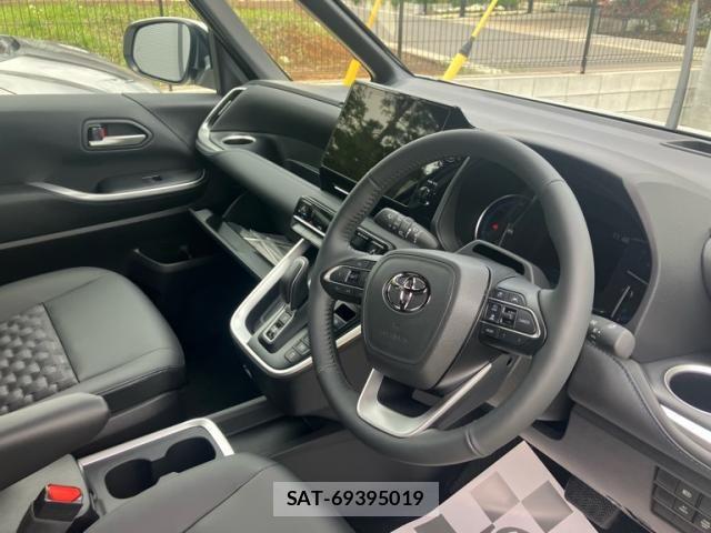 Toyota VOXY HYBRID 2026-04 6615622-6