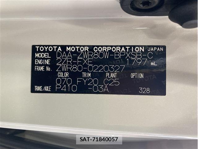 Toyota VOXY HYBRID 2016-10 6615666-18