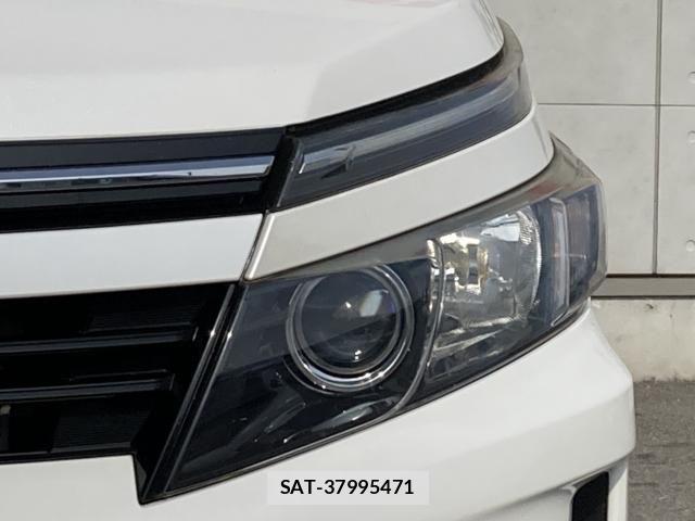 Toyota VOXY HYBRID 2014-05 6615669-9