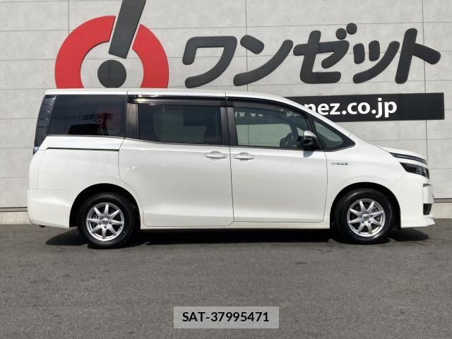 Toyota VOXY HYBRID 2014-05 6615669-18