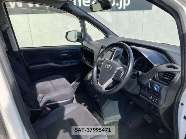 Toyota VOXY HYBRID 2014-05 6615669-19