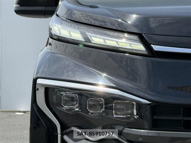 Toyota VOXY HYBRID 2022-04 6615646-12