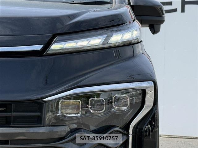 Toyota VOXY HYBRID 2022-04 6615646-25