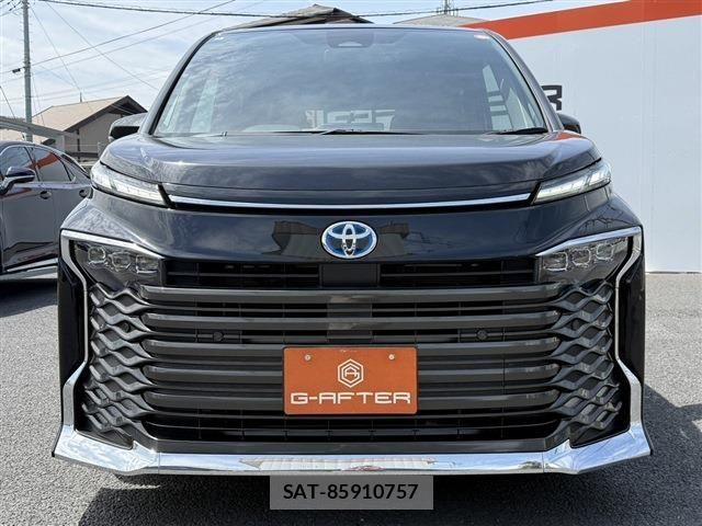 Toyota VOXY HYBRID 2022-04 6615646-7