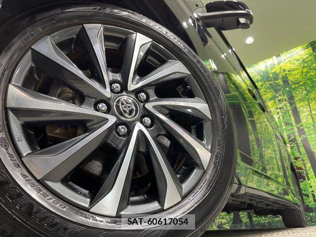 Toyota VOXY HYBRID 2023-01 6615631-14