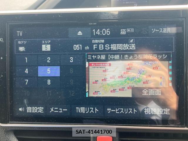 Toyota VOXY HYBRID 2020-11 6615654-22
