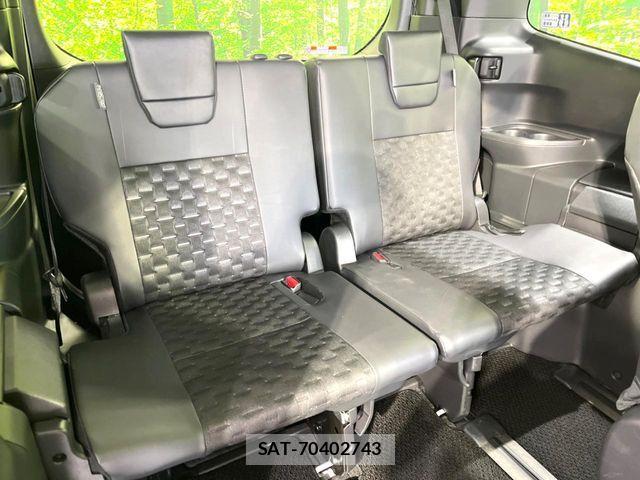 Toyota VOXY HYBRID 2025-10 6615626-9
