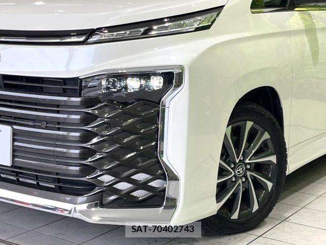 Toyota VOXY HYBRID 2025-10 6615626-12
