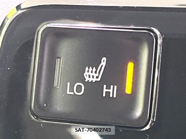 Toyota VOXY HYBRID 2025-10 6615626-5