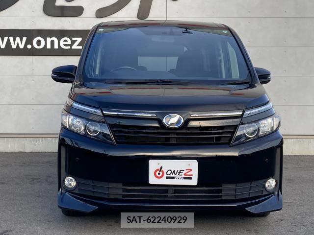 Toyota VOXY HYBRID 2015-06 6615664-3