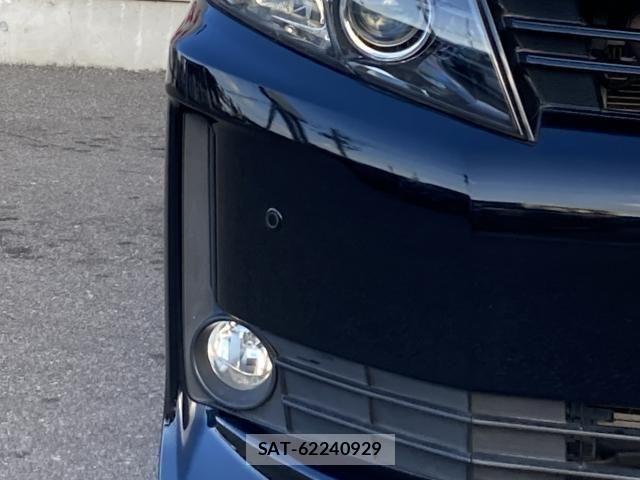 Toyota VOXY HYBRID 2015-06 6615664-7