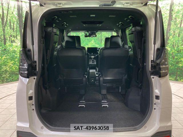 Toyota VOXY HYBRID 2023-02 6615637-10