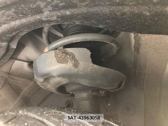 Toyota VOXY HYBRID 2023-02 6615637-19