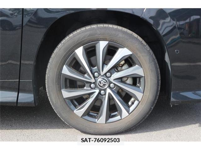 Toyota VOXY HYBRID 2023-06 6615645-17