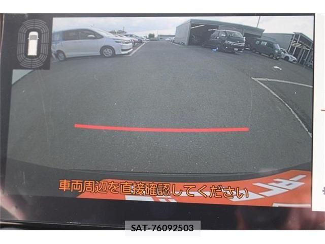 Toyota VOXY HYBRID 2023-06 6615645-3