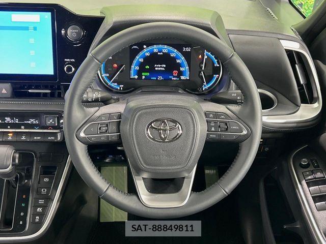 Toyota VOXY HYBRID 2025-10 6642860-11