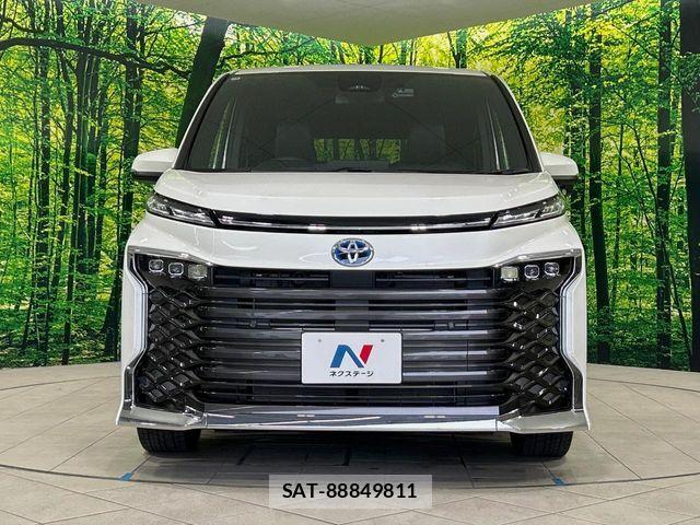 Toyota VOXY HYBRID 2025-10 6642860-14