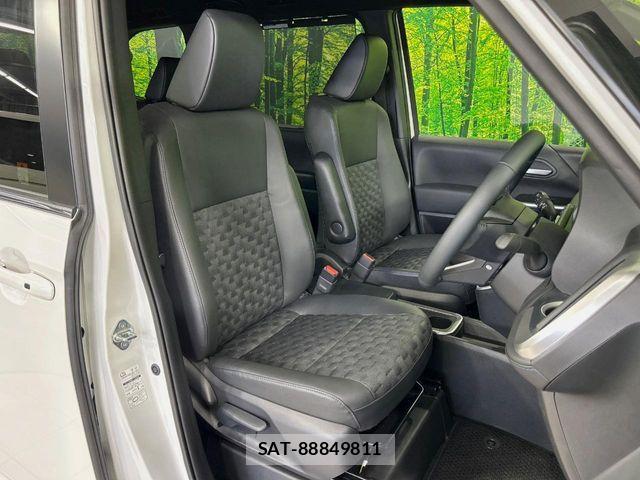 Toyota VOXY HYBRID 2025-10 6642860-7