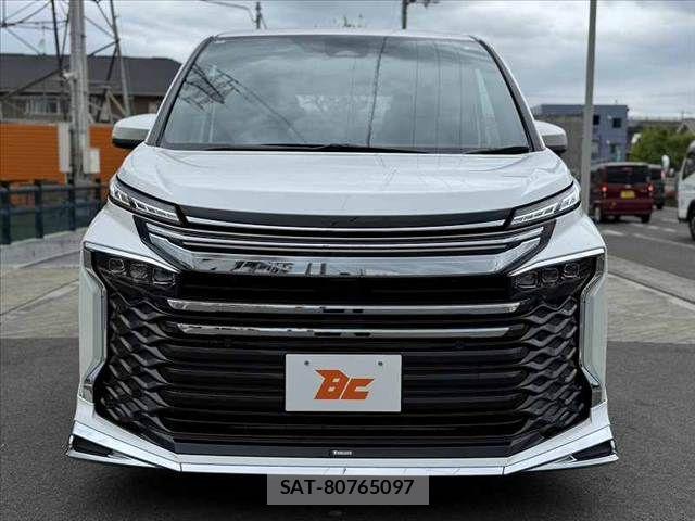 Toyota VOXY HYBRID 2024-08 6642856-8