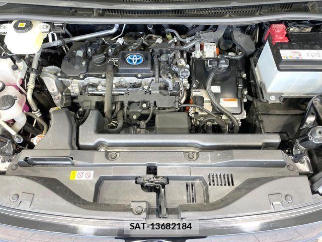 Toyota VOXY HYBRID 2023-08 6642859-18