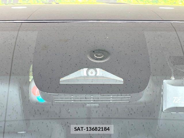 Toyota VOXY HYBRID 2023-08 6642859-6
