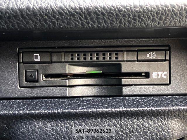 Toyota VOXY HYBRID 2014-10 6642861-8