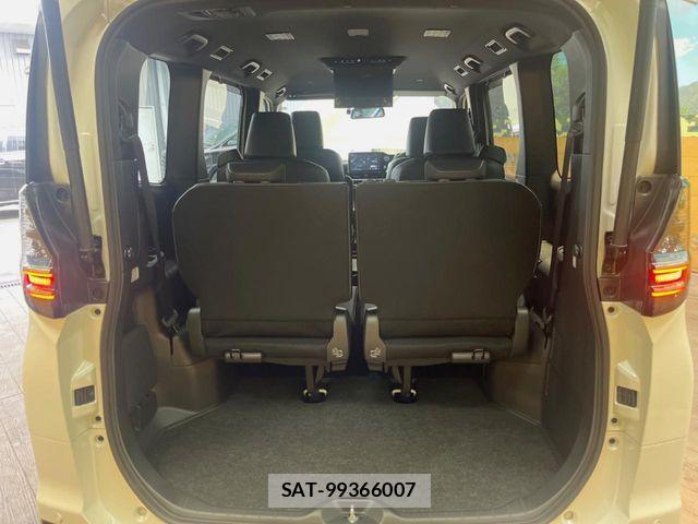 Toyota VOXY HYBRID 2023-05 6642857-9
