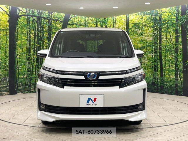 Toyota VOXY HYBRID 2016-12 6674139-14