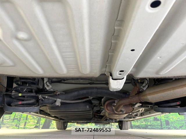 Toyota VOXY HYBRID 2017-10 6674138-19