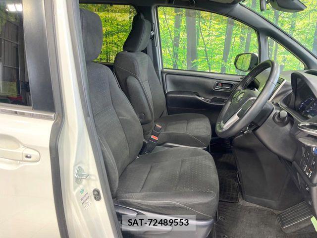 Toyota VOXY HYBRID 2017-10 6674138-7