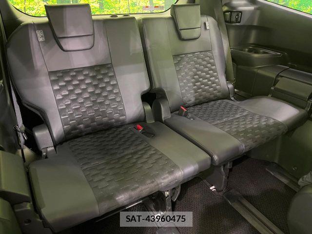 Toyota VOXY HYBRID 2025-10 6674116-9