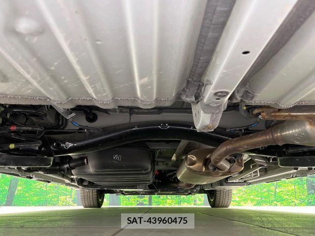 Toyota VOXY HYBRID 2025-10 6674116-18