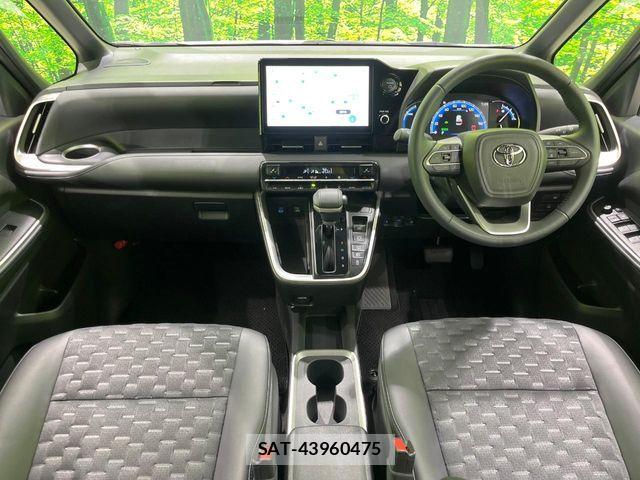 Toyota VOXY HYBRID 2025-10 6674116-1