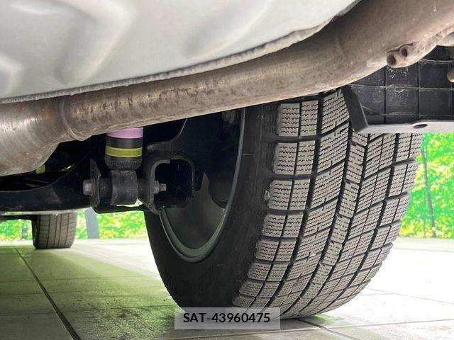 Toyota VOXY HYBRID 2025-10 6674116-19