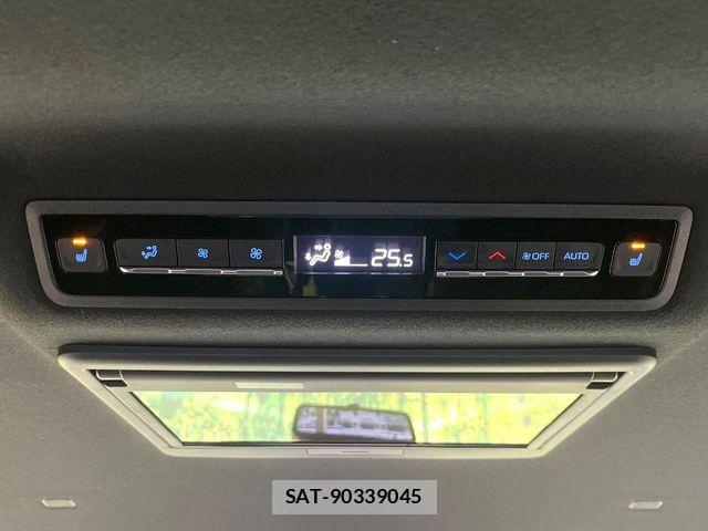 Toyota VOXY HYBRID 2023-12 6674115-4