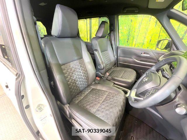 Toyota VOXY HYBRID 2023-12 6674115-7