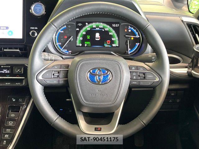 Toyota VOXY HYBRID 2022-09 6674117-11