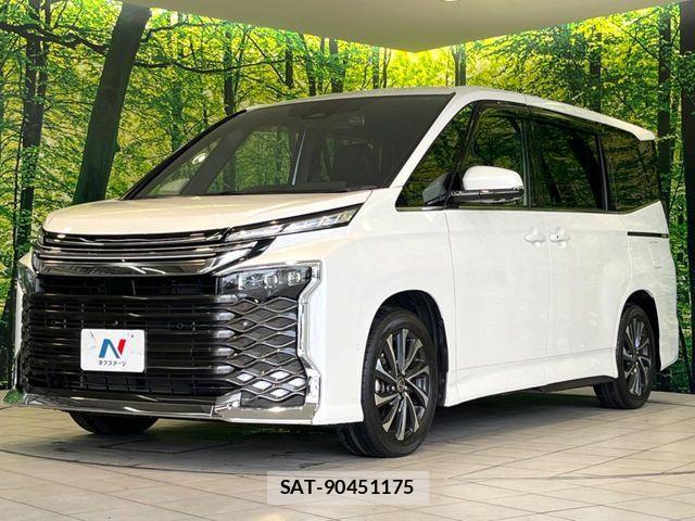 Toyota VOXY HYBRID 2022-09 6674117-16