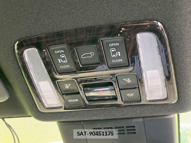 Toyota VOXY HYBRID 2022-09 6674117-5