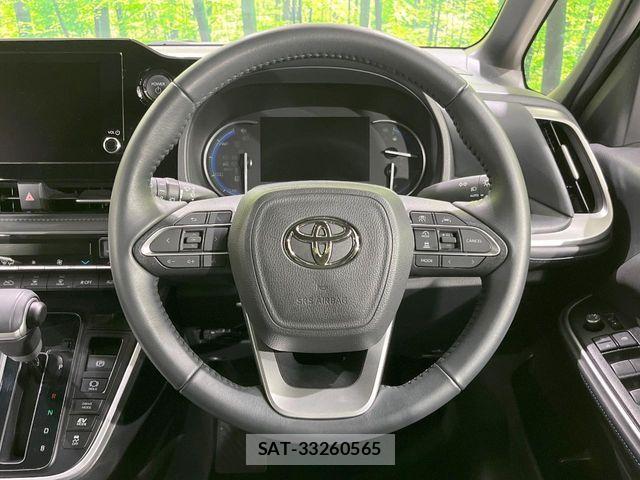 Toyota VOXY HYBRID 2024-01 6674119-10