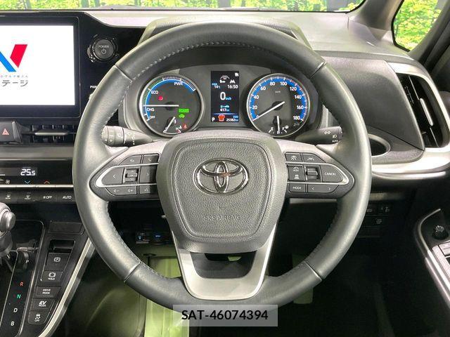 Toyota VOXY HYBRID 2024-03 6674132-11