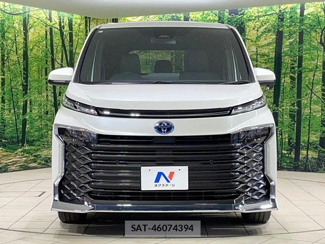 Toyota VOXY HYBRID 2024-03 6674132-14